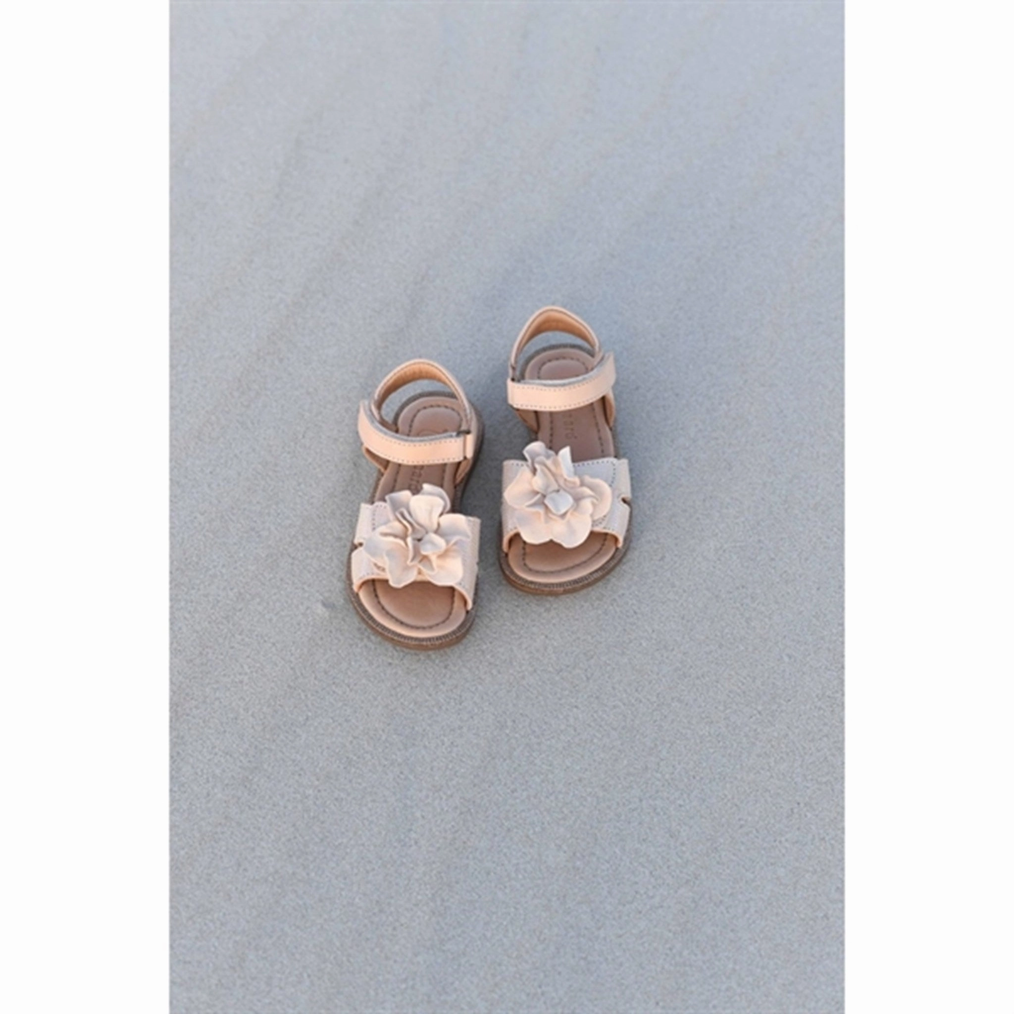 Dynamic Fit Forward-Looking Fit Bisgaard Agnes C Sandal Creme