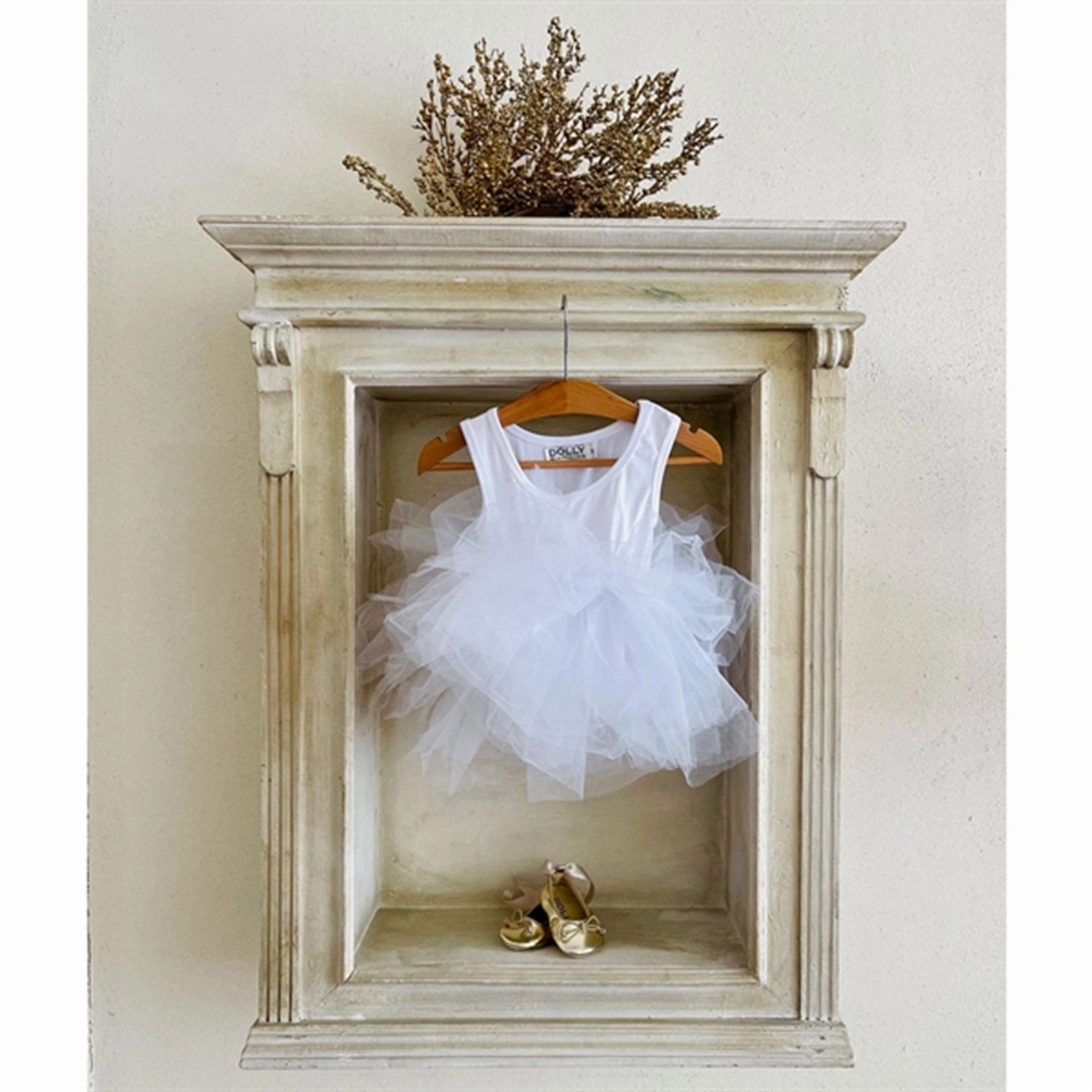 Dolly By Le Petit Tom Ballerina Gold Future-Ready Looks Simple City