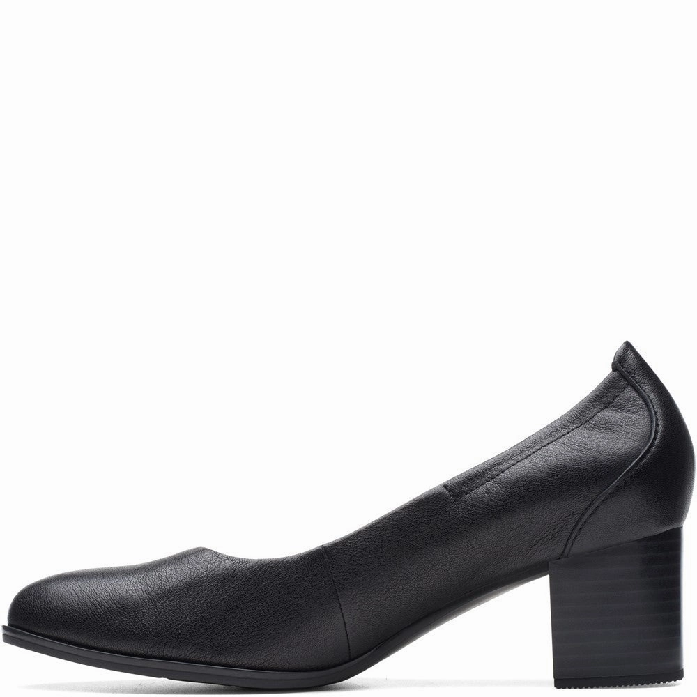 Quiet City Style Bold By Design Clarks Loken Step Shoes
