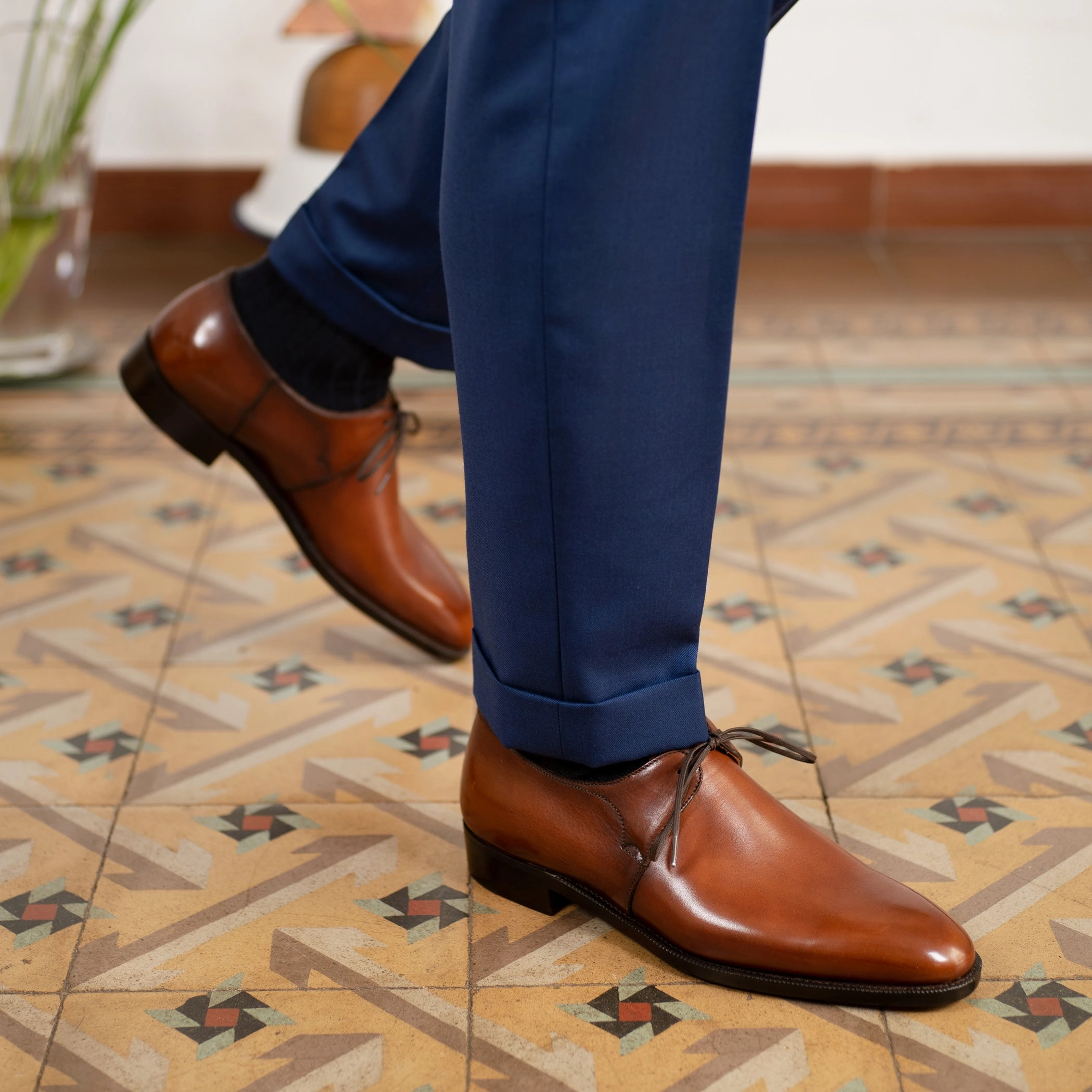 Core-Centric Eduardo Derby - Medium Brown