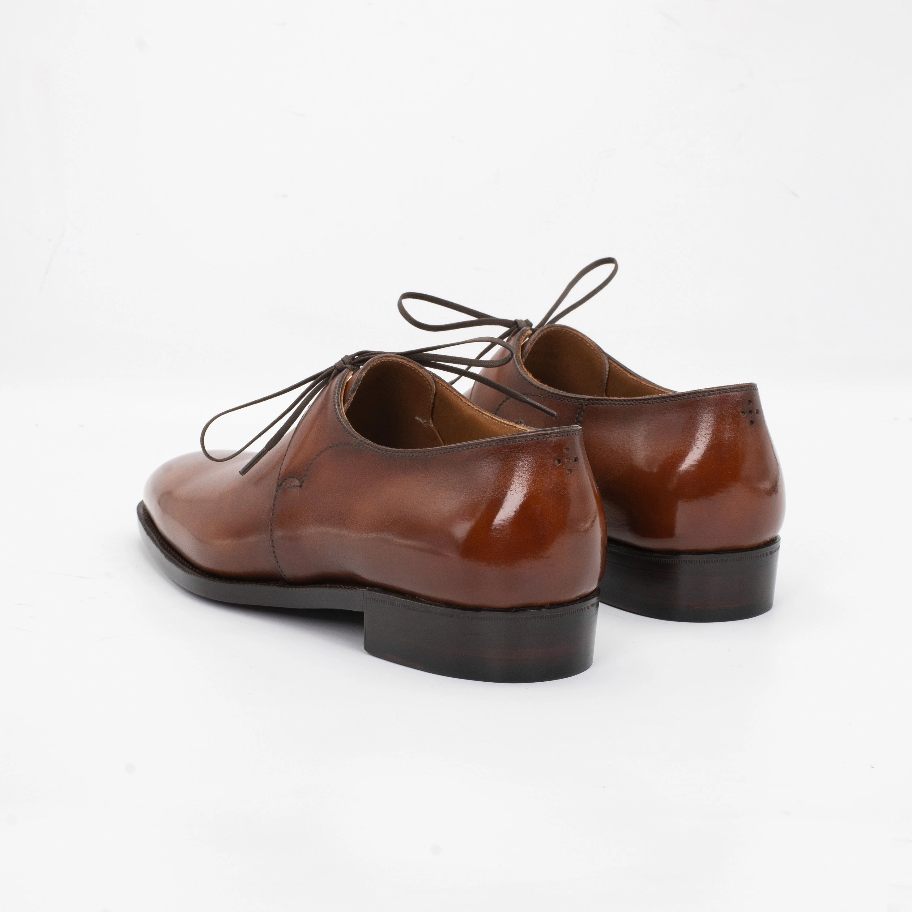 Ready When You Are Refined Minimalism Eduardo Derby - Medium Brown
