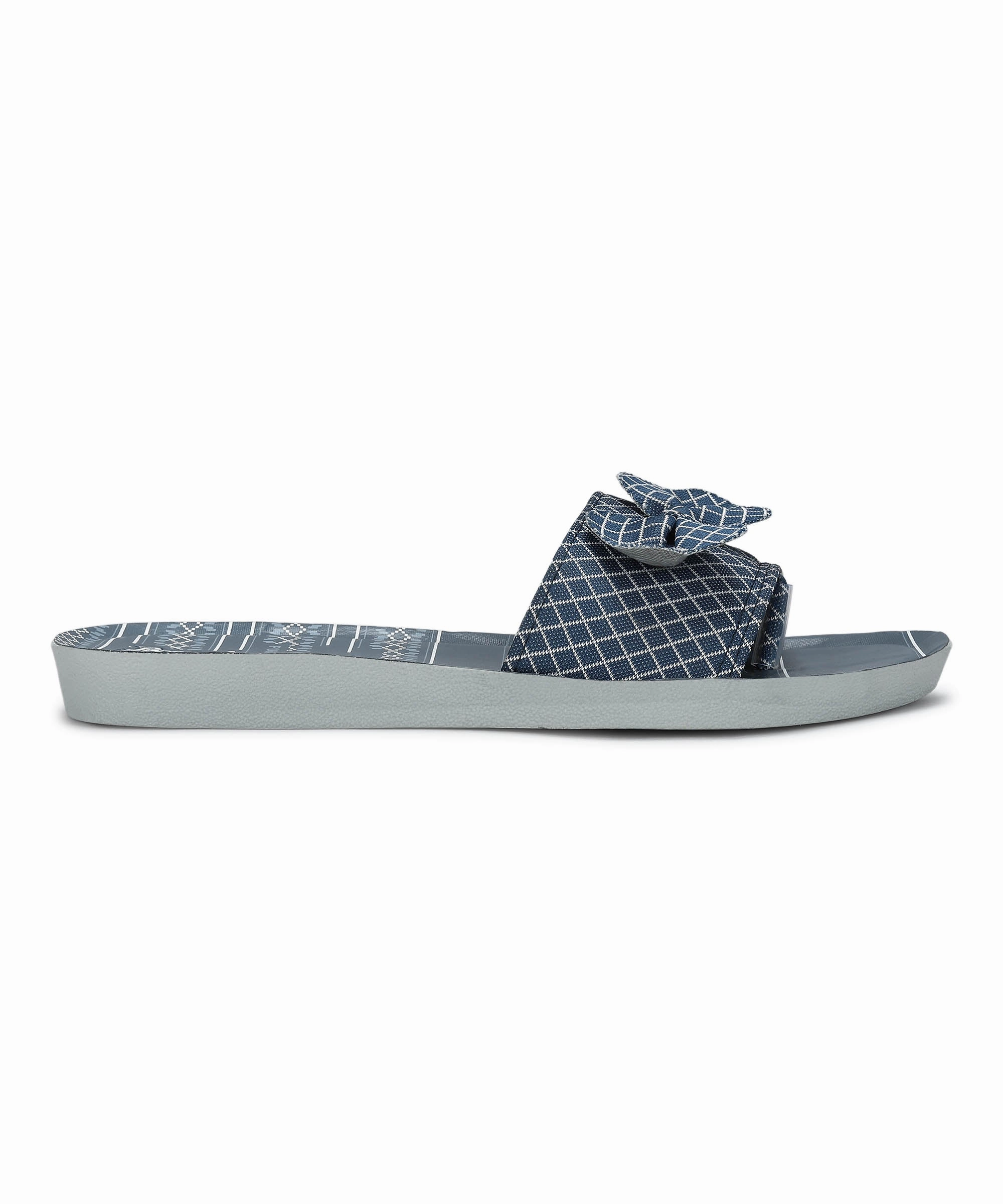 Core-Centric Paragon Puk7025L Women'S Blue-Grey Sliders With Cushioned Sole For Everyday Use