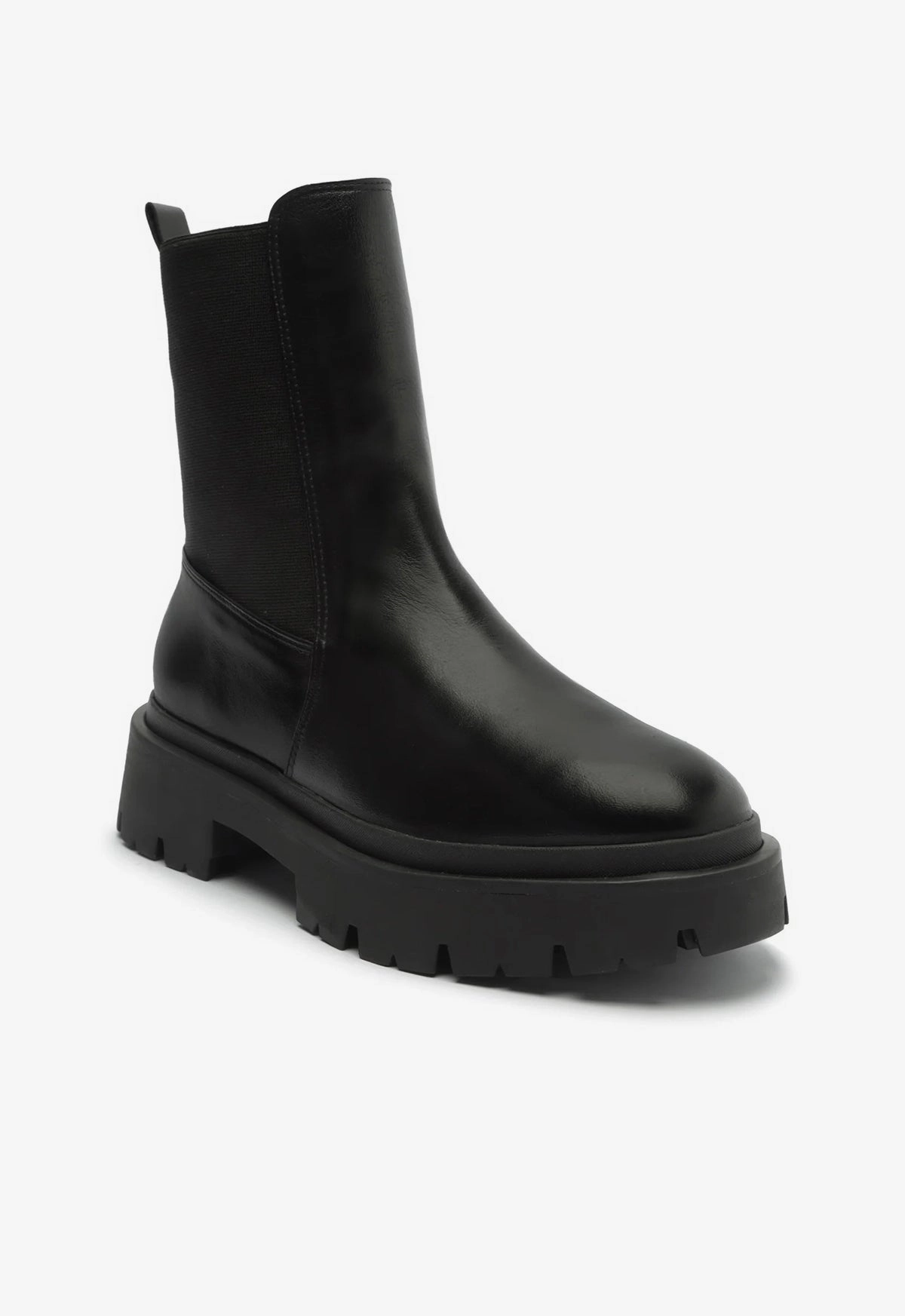 Billie Casual Bootie Uncomplicated Fit