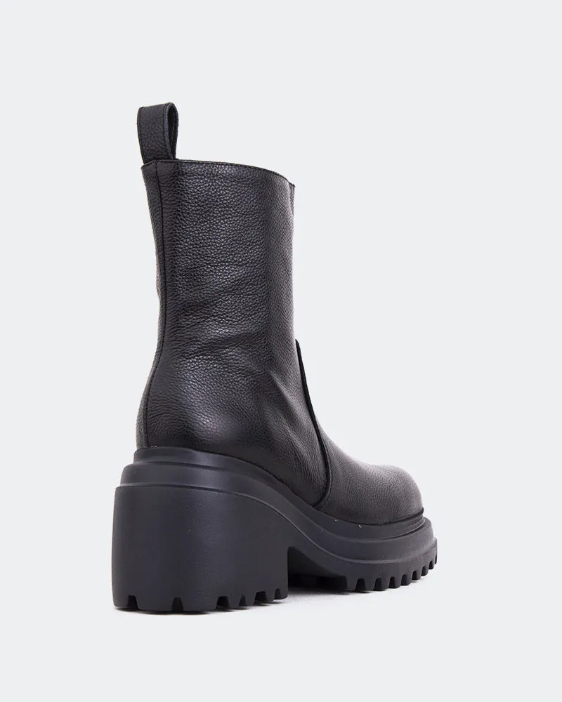 Core Function Ike Black Leather