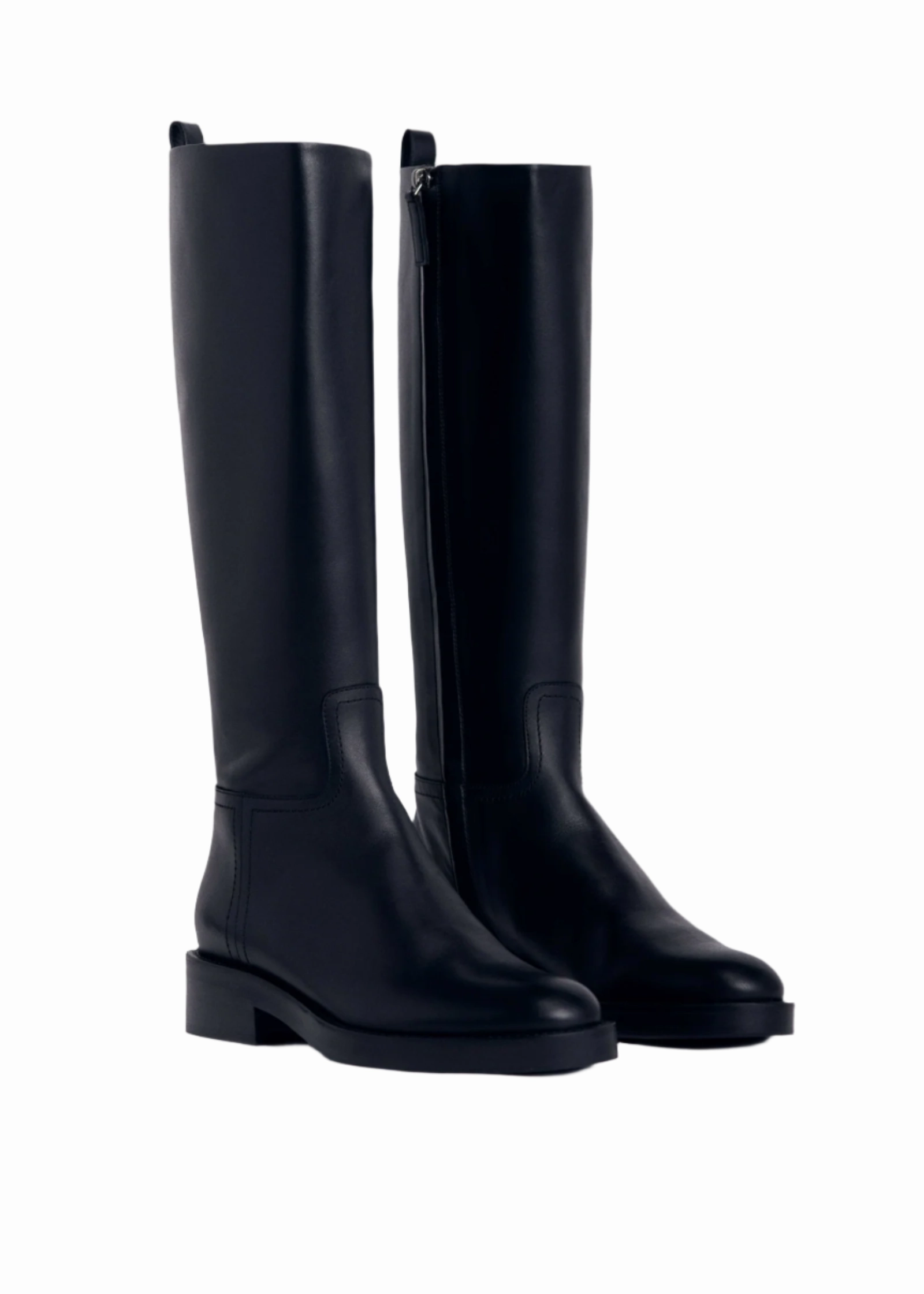 Riding Boot In Black Refined Presence