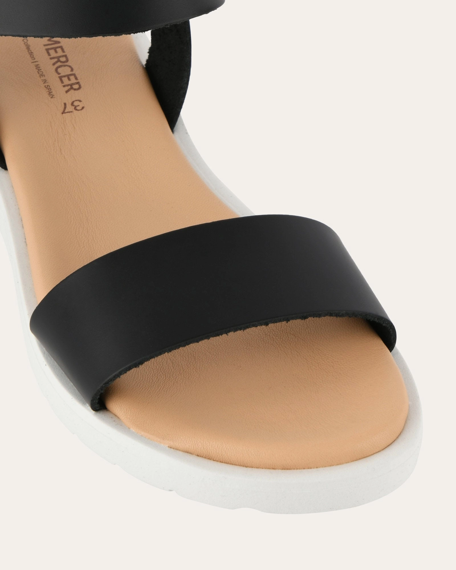 Robin Flat Sandals Black Leather Go Anywhere