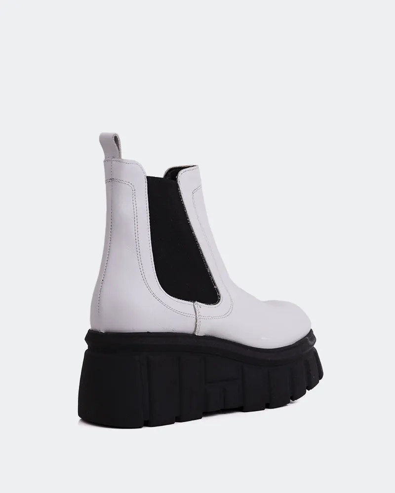 Rupert White Leather Live-Core Future-Ready Looks