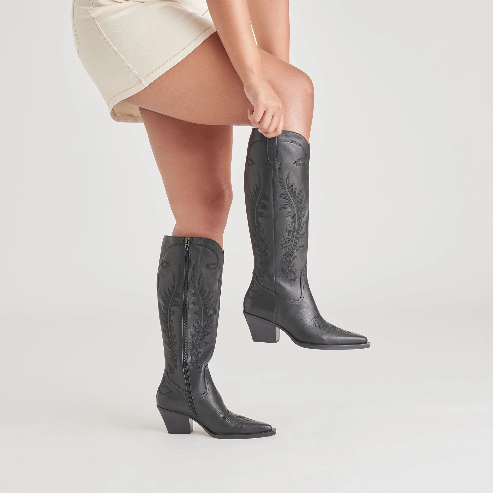 Ryatt Wide Calf Boots Black Leather Fresh Expression Ease-Ready