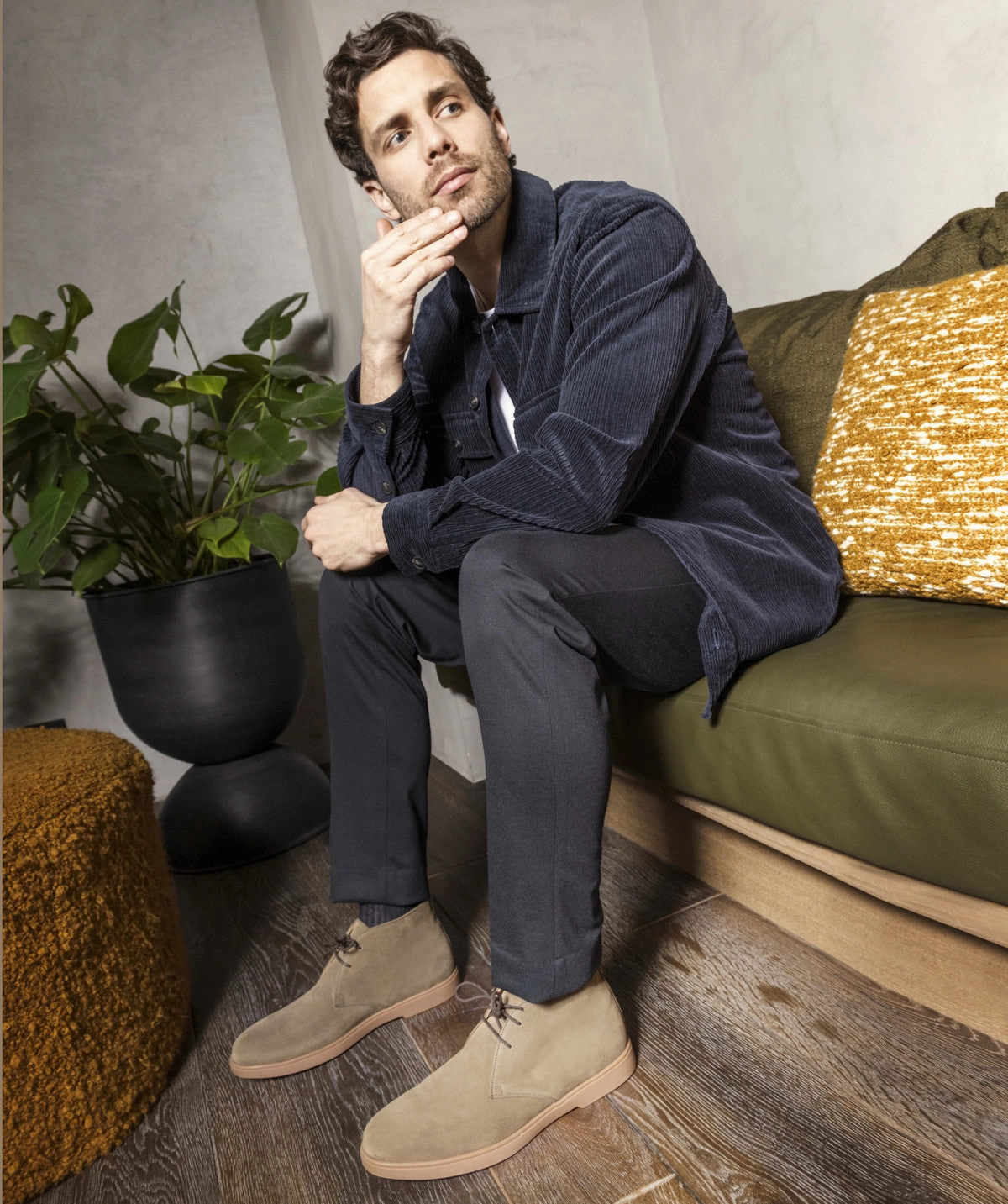 Cool Experience Sahara Olive Suede Ankle Boots