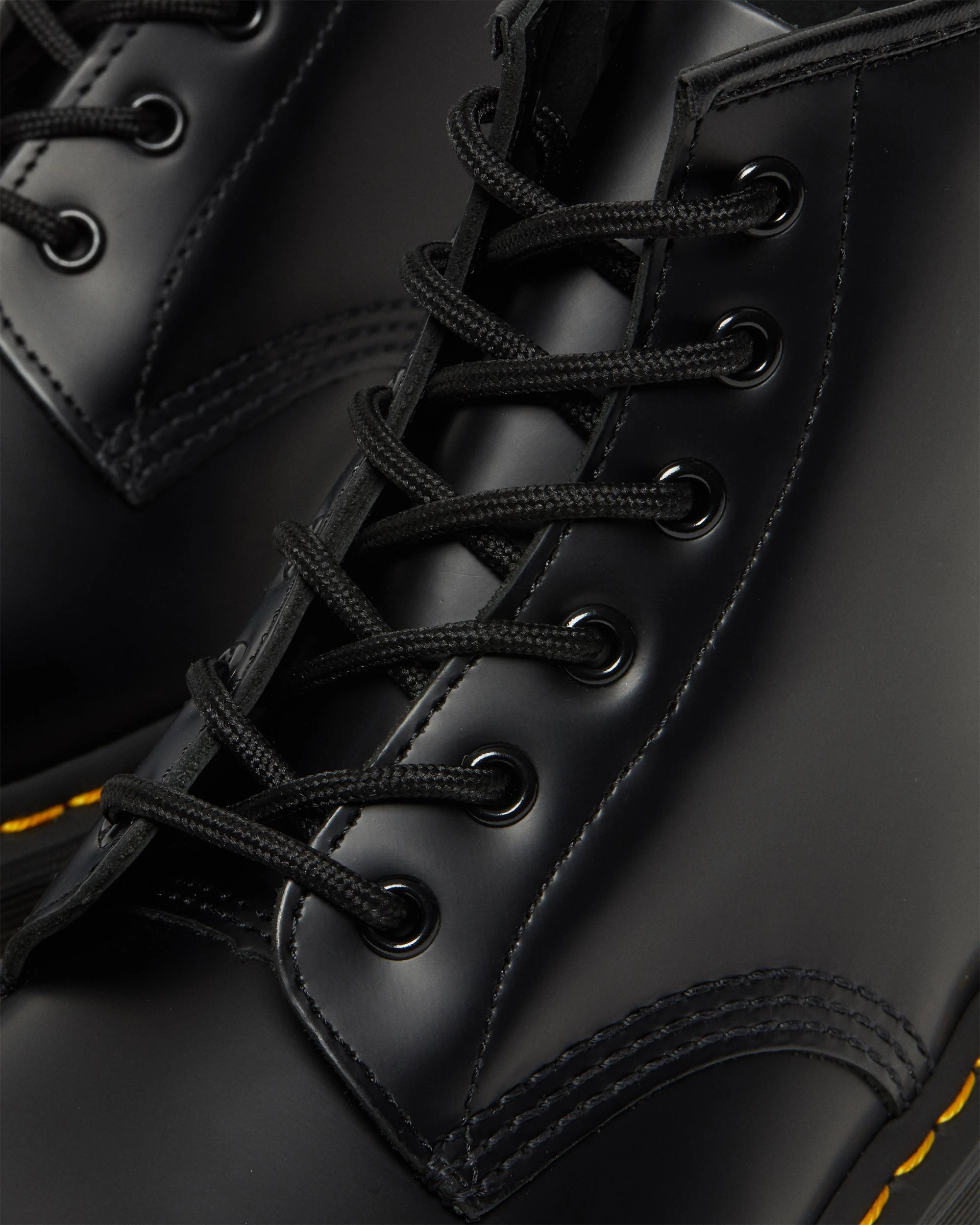 101 Bex Smooth Leather Boots Ease-Forward Fit Modern Identity