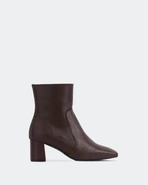 Gillian Brown Leather Versatile Rhythm Easy Essential