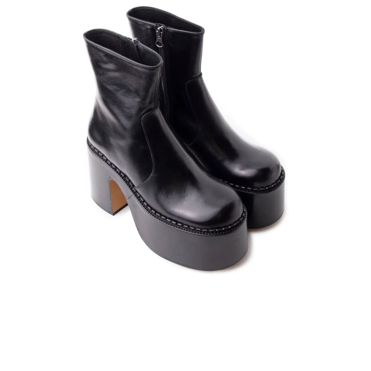 Elevated Motion Gunner Black Leather