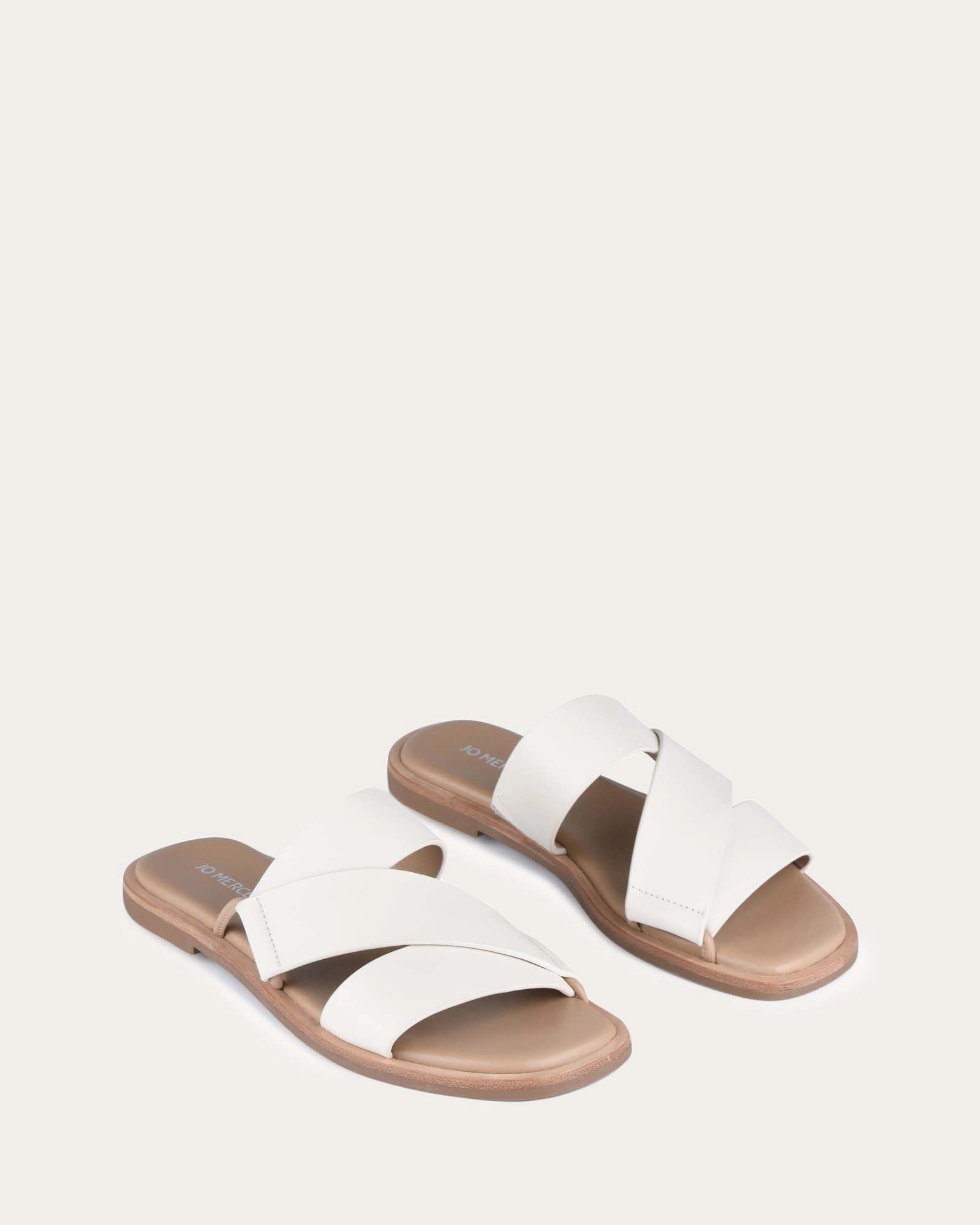 Motion Clarity Ease Engineered Shelby Flat Slides Off White Leather