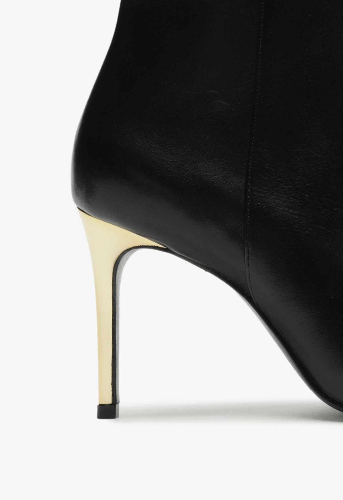 Mikki Bootie Minimal Movement