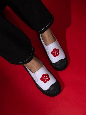 Shift-Mode Bacca Bucci Kawaii Sakura Slip-On Sneakers