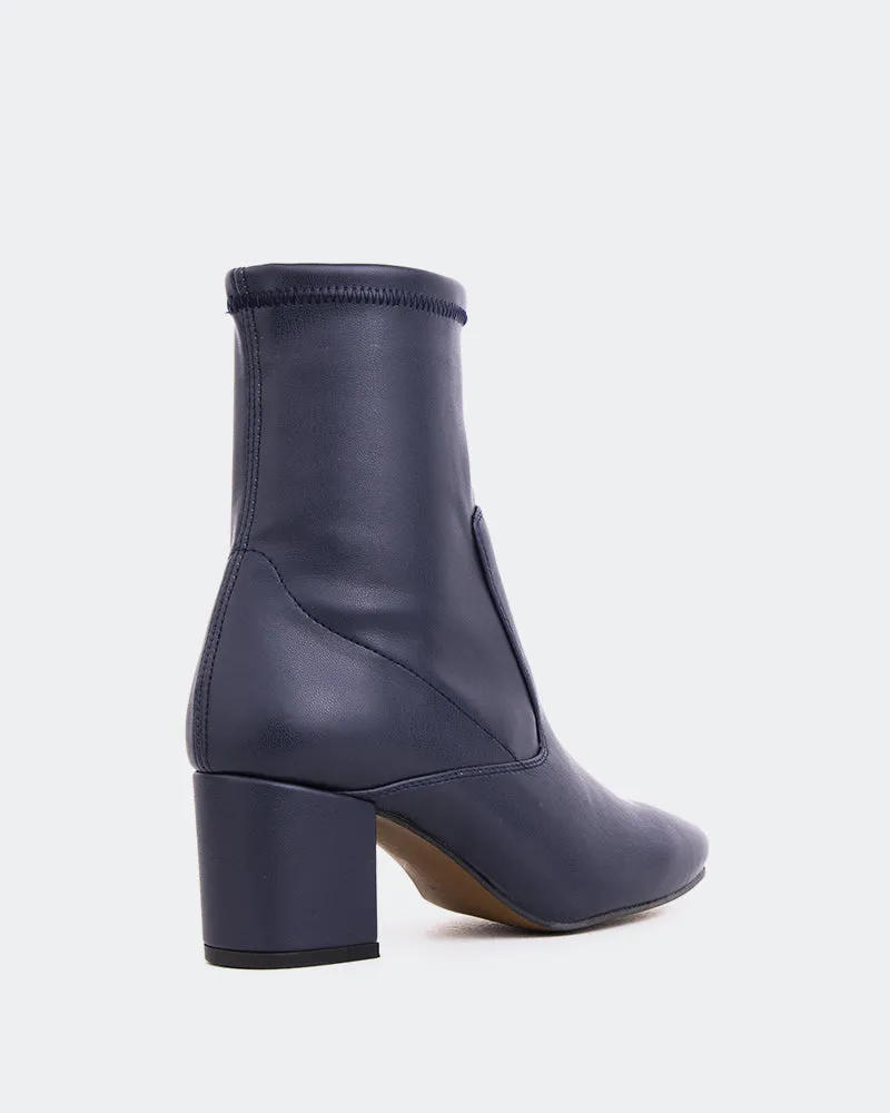 Montigny Navy Stretch Easy Essential