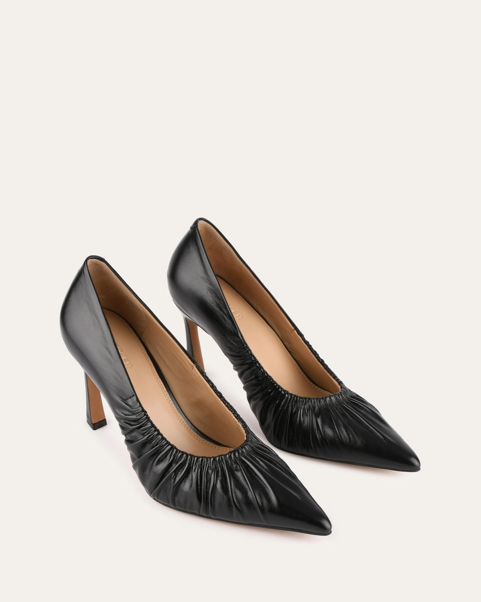 Go-Mode Fit Layer Logic Sinclair High Heels Black Leather