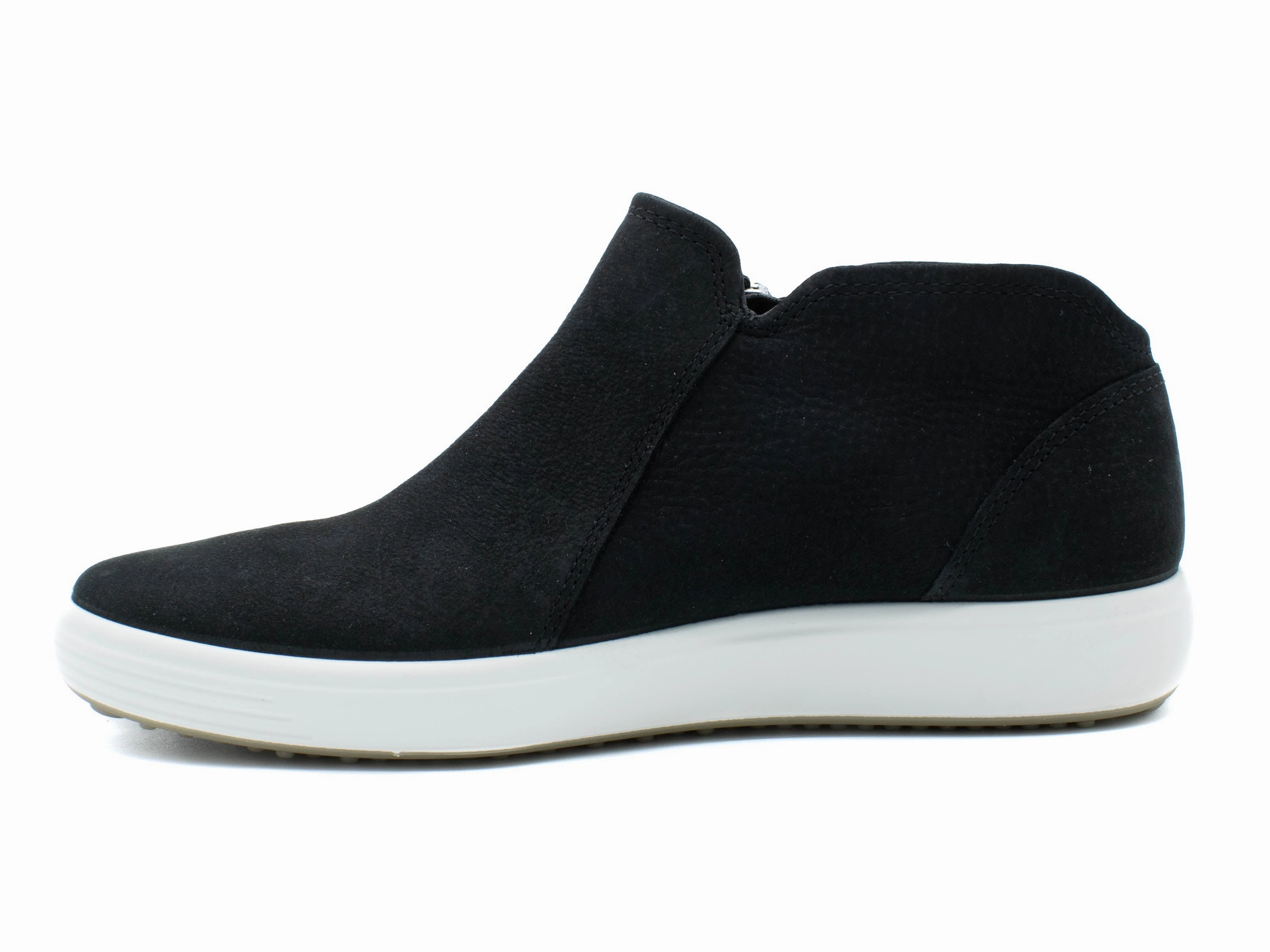 Timeless Motion Free To Move Ecco Soft 7 Low Bootie