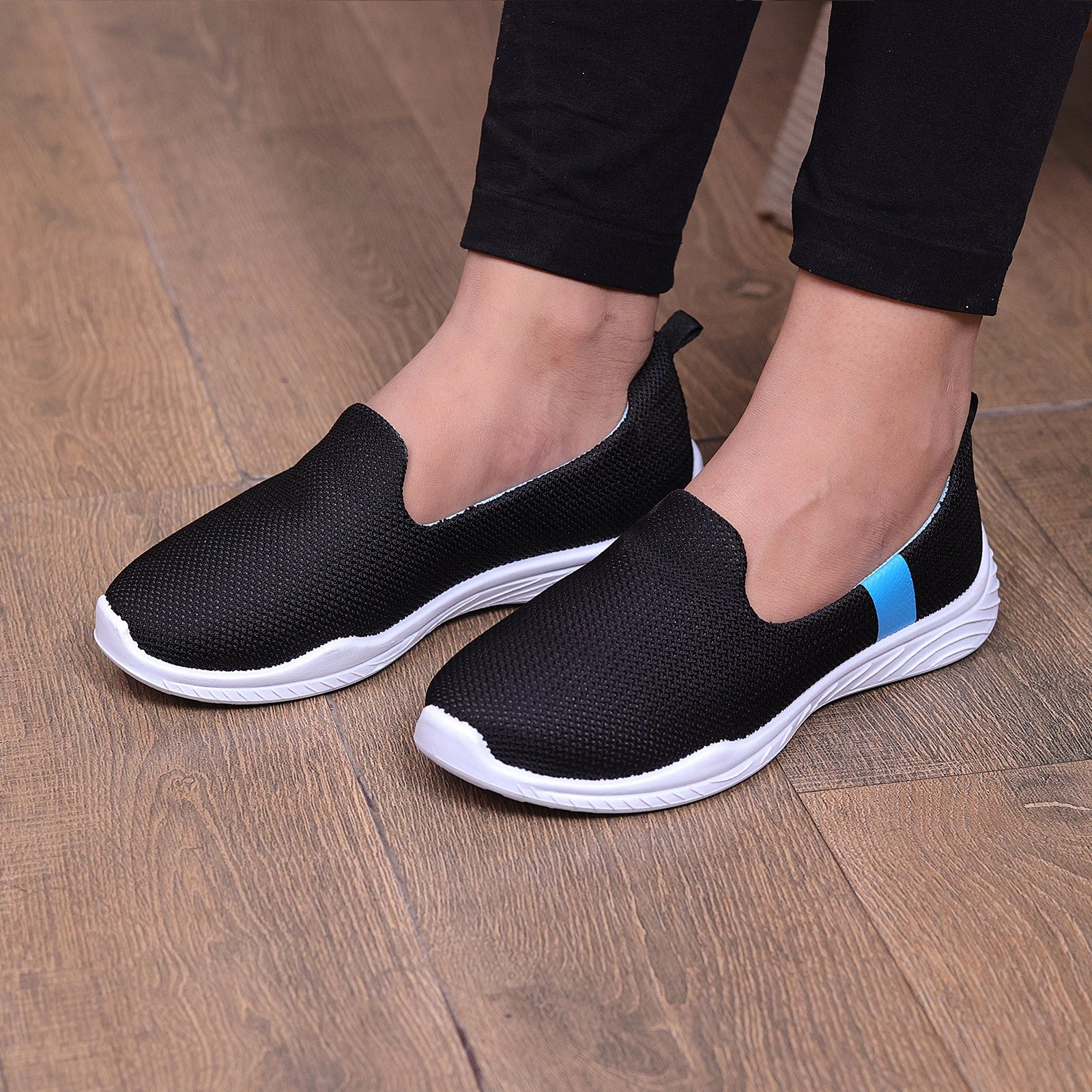 New Classics Women'S Easy-Wear Slip-Ons