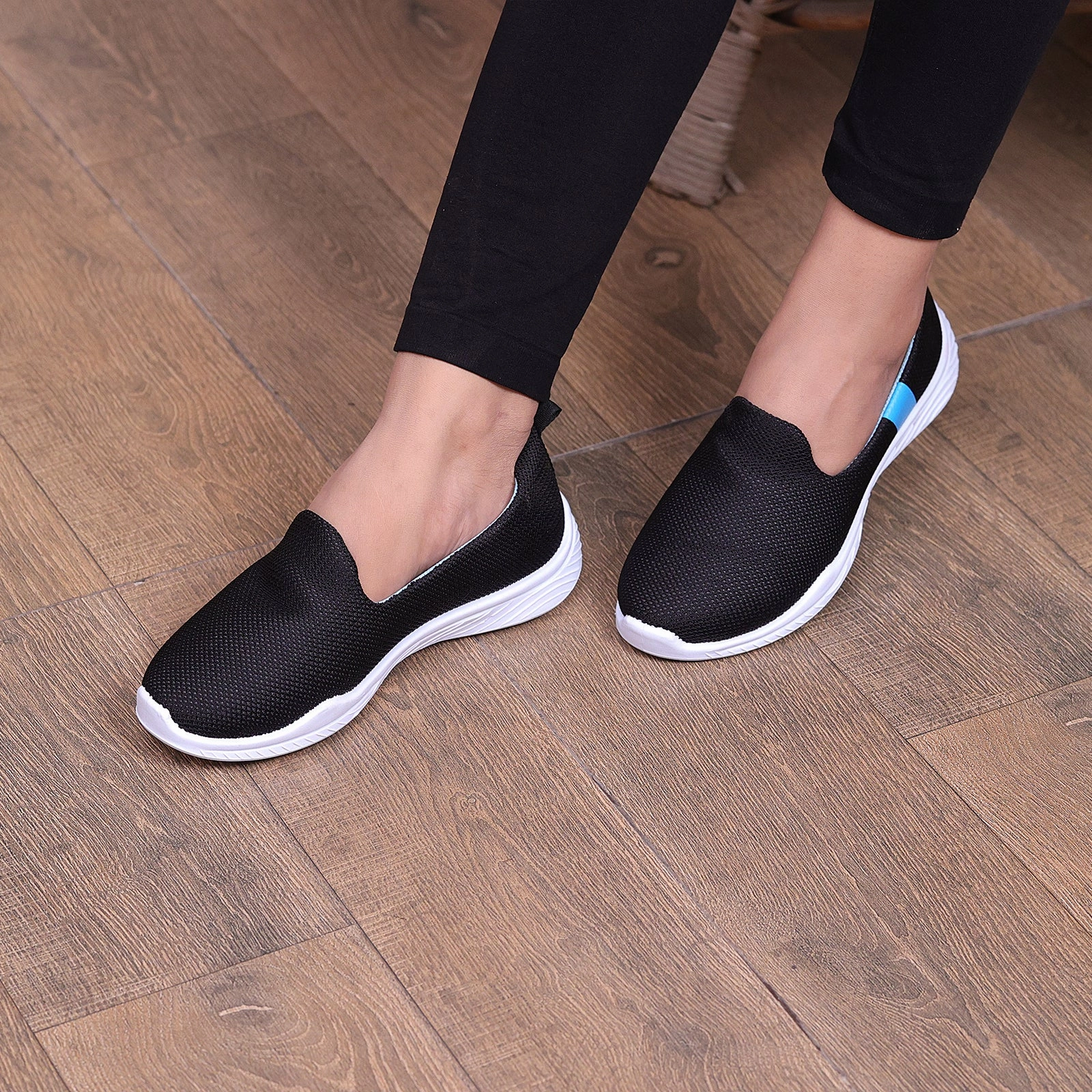 Women'S Easy-Wear Slip-Ons Versatile Drop Style Made Easy