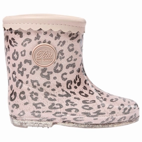 Modern Wearables Purpose-First Outfit Sofie Schnoor Leopard Rubber Boot