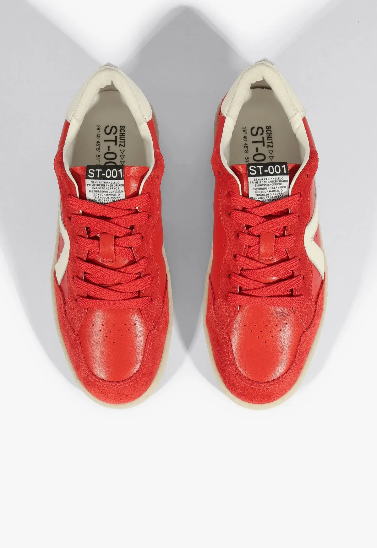 St-001 Sneaker Quiet Cool Streamlined Life