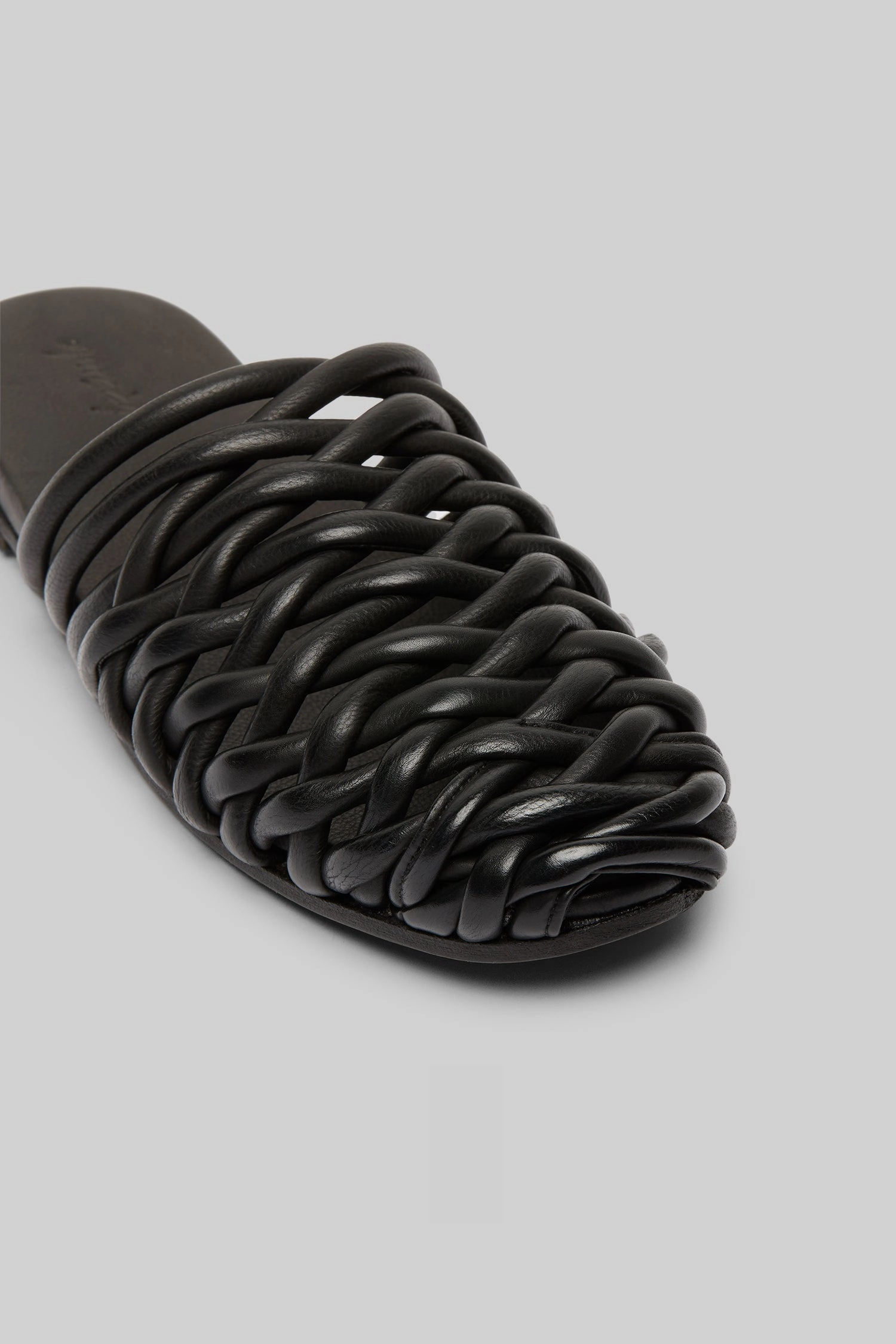 Steccoblocco Leather Mule Sandal In Nero Crafted For Presence