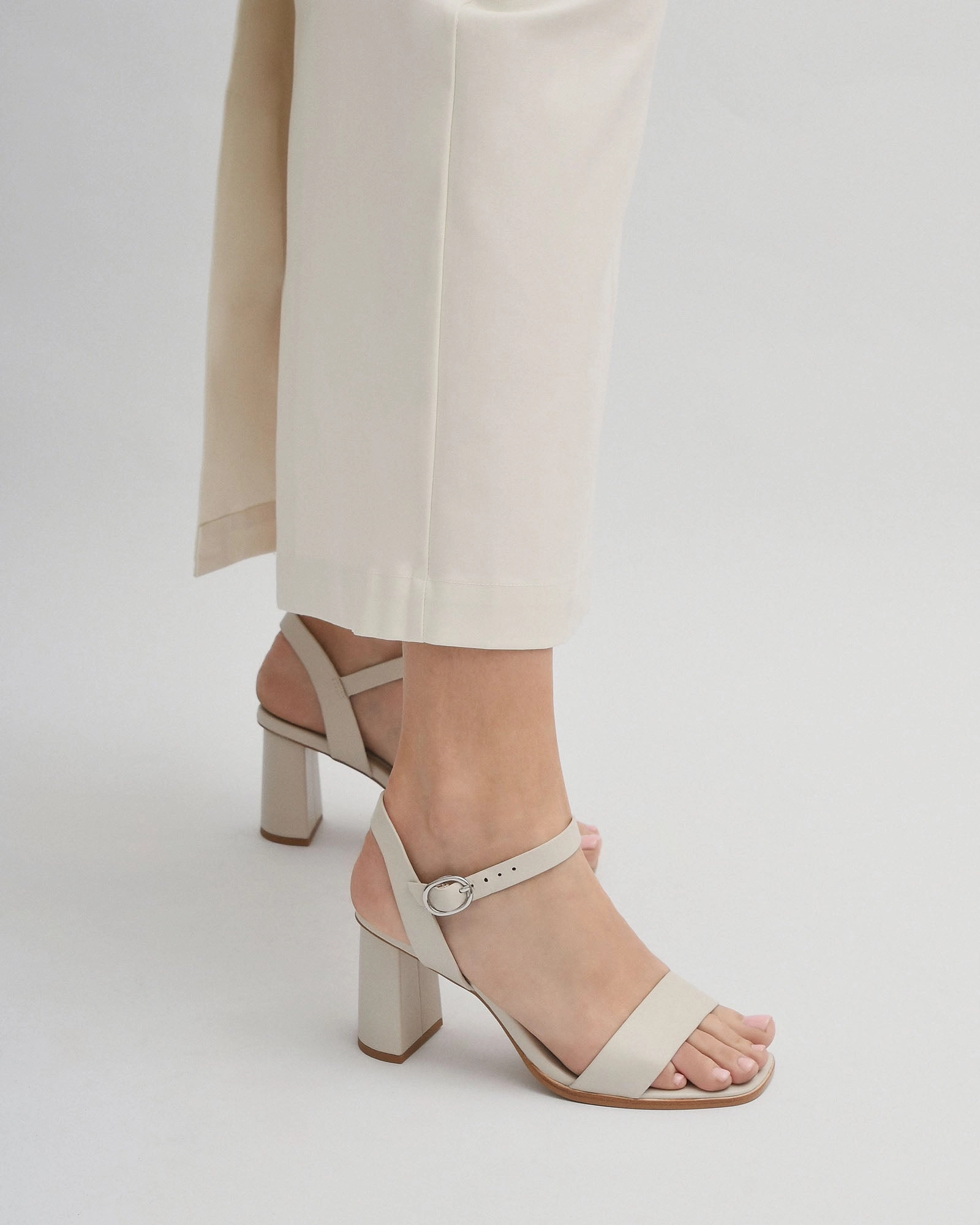 Fit-Flow Calais High Heel Sandals Bone Leather