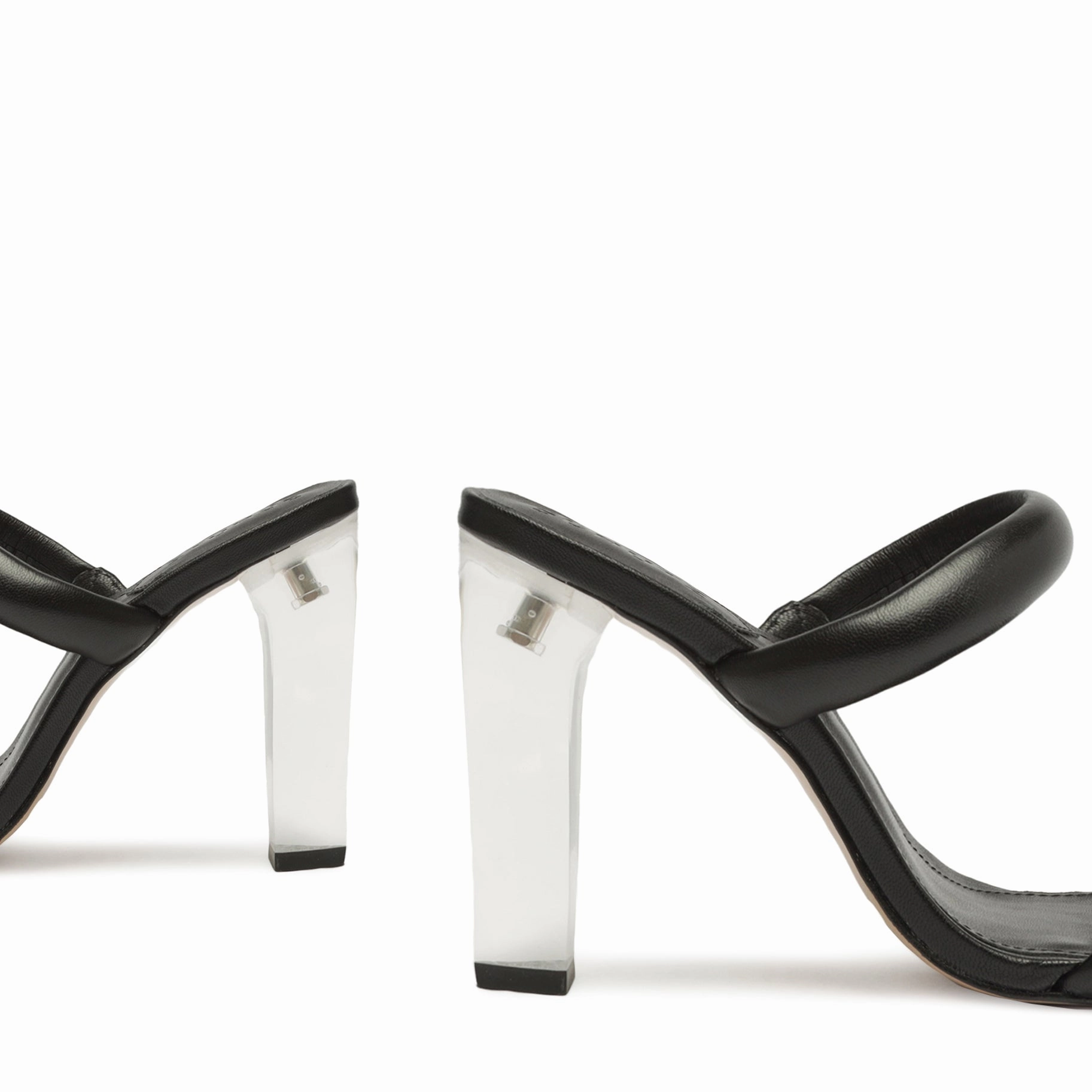 Ully Acrylic Nappa Leather Sandal Adapt To Flow Motion Meets Design
