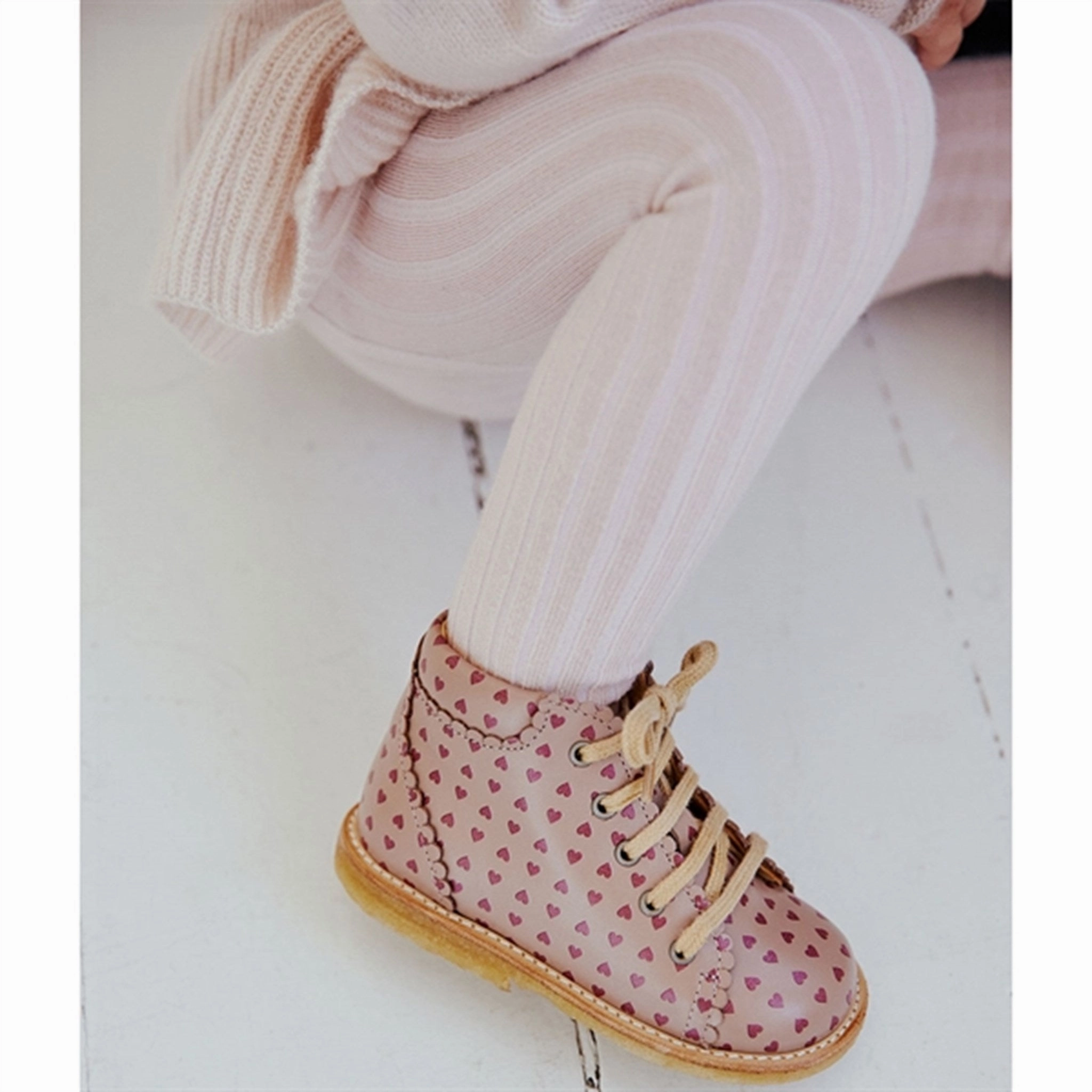 Movement-Inspired Angulus Starter Shoe With Hearts And Lace Make-Up