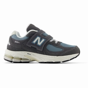 Dynamic Layerwear Refined Balance New Balance 2002 Alternative Closure Sneakers Magnet