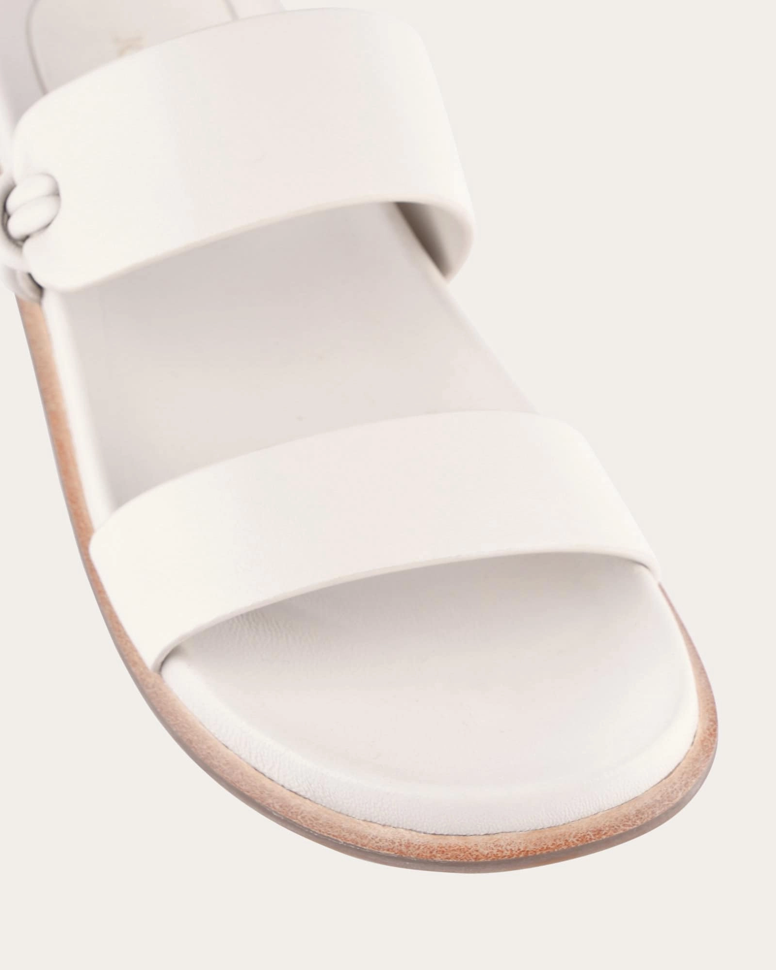 Everyday Innovation Tech-Forward Fit Hayes Flat Sandals Off White Leather