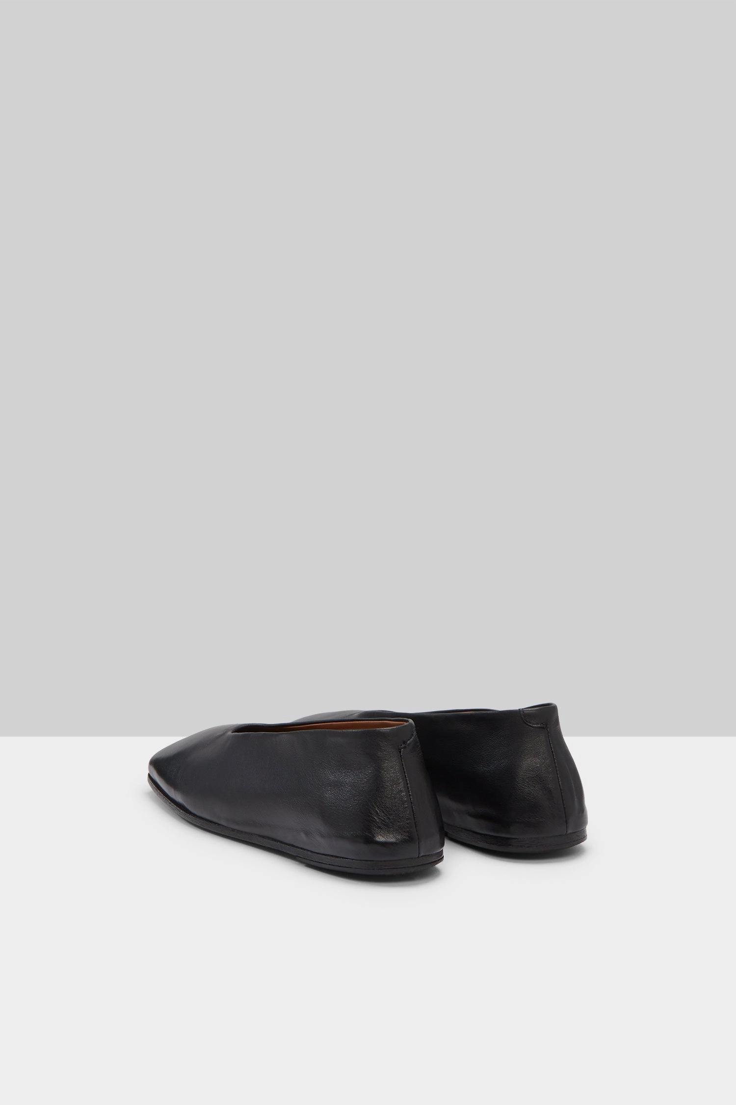 Urban Lifestyle Quiet Performance Spatolona Leather Shoe In Black