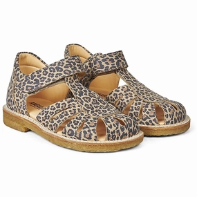 Angulus Sandal W. Velcro Leopard Go-Anywhere Style Movement Architecture