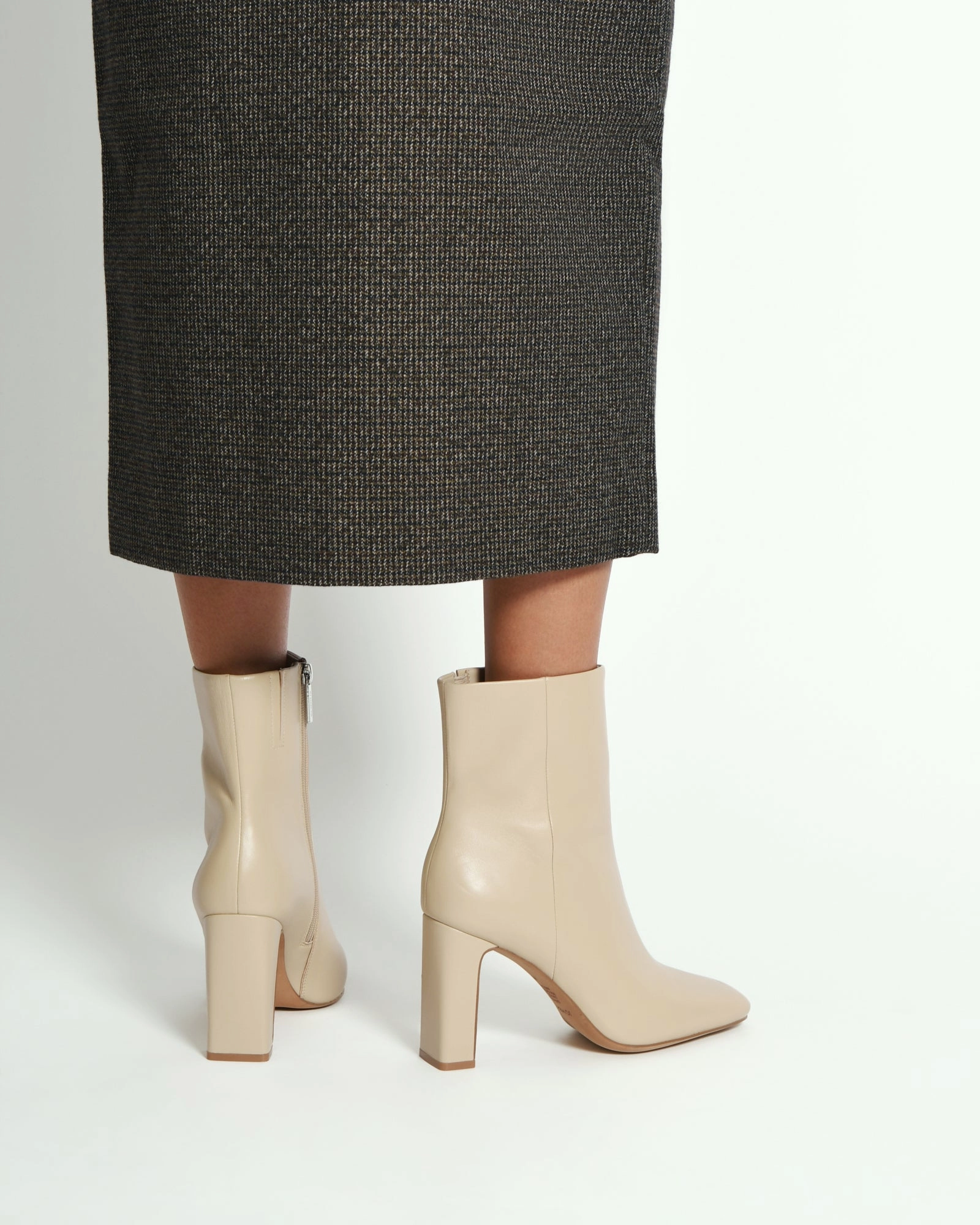 Downtown Vibe Ease Engineered Suki High Ankle Boots Sand Leather