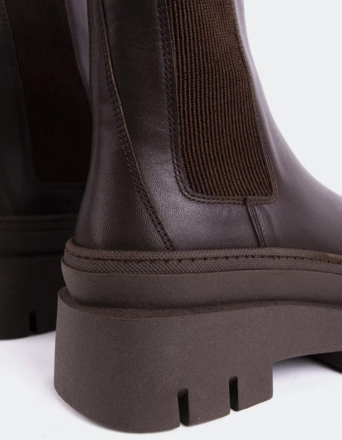 Delya Brown Leather Unisex Energy Essential Edge
