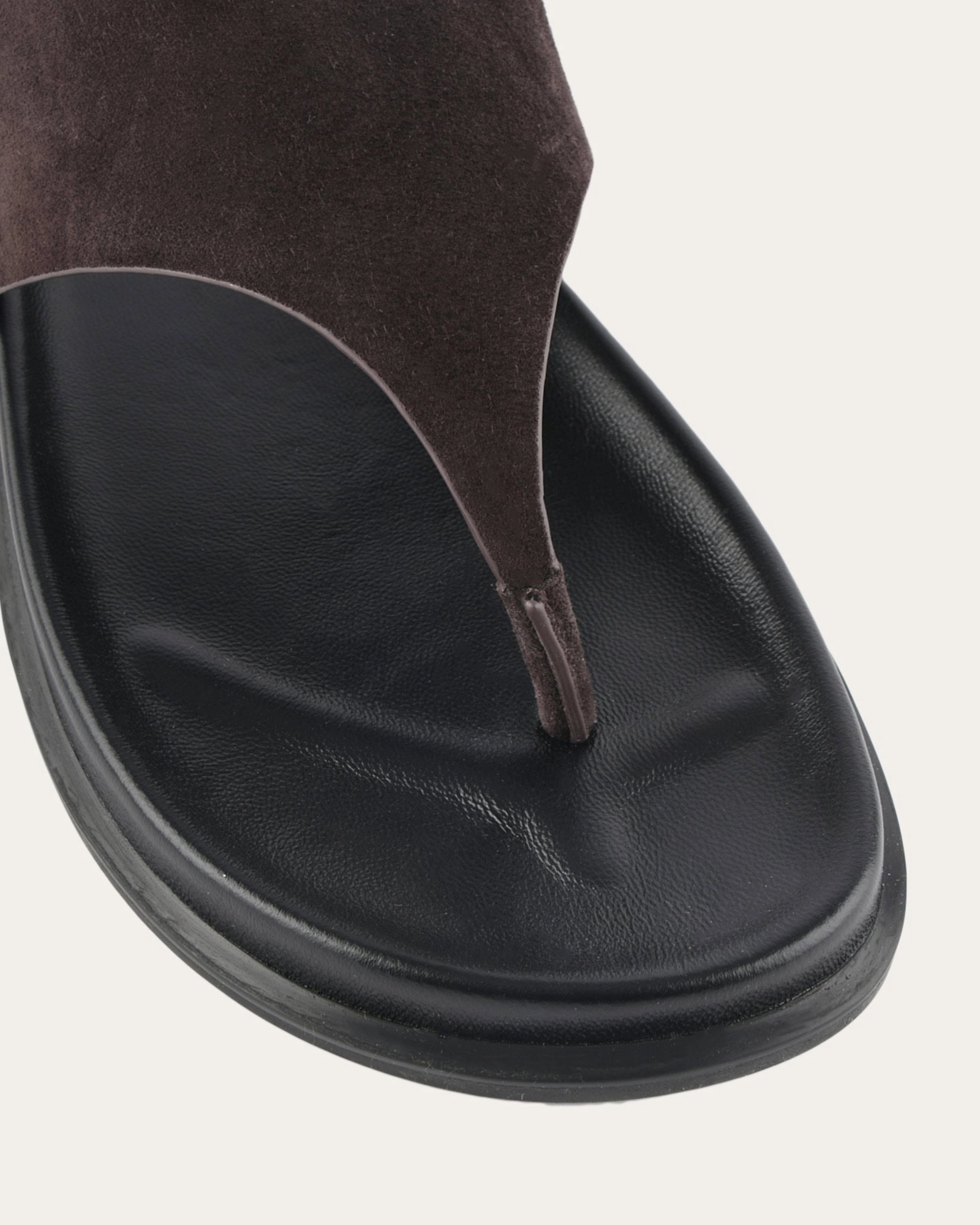 Subtle Signature Motion-Wear Daily Toby Flat Sandals Bitter Choc Suede