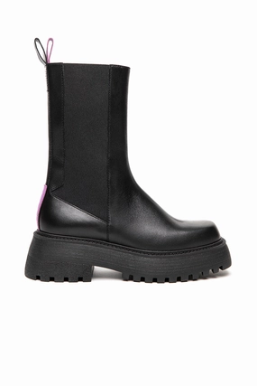 Ease-Forward Fit Built For Pace Tokio Lord Boot In Black