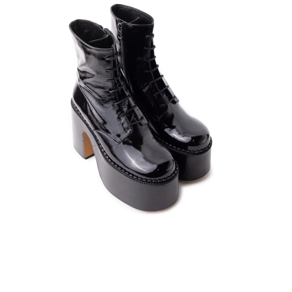 Intentional Daily Motion-Wear Daily Tripp Black Naplack