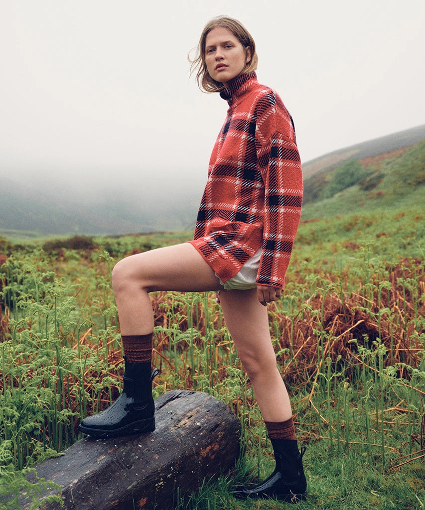 Calm Layers Tropic H2O Boots Midnight Patent Stella