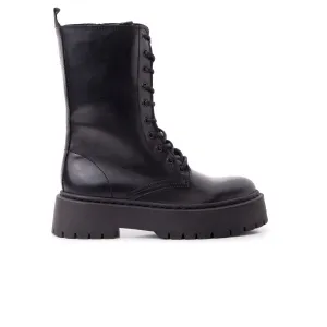 Tuque Black Leather Purpose-Led Go-Anywhere Style