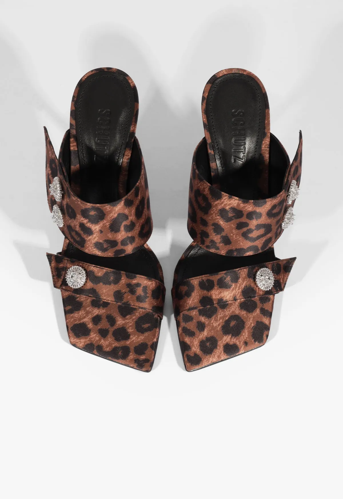 Smart Design Gear Go Anywhere Yasmeen Sandal