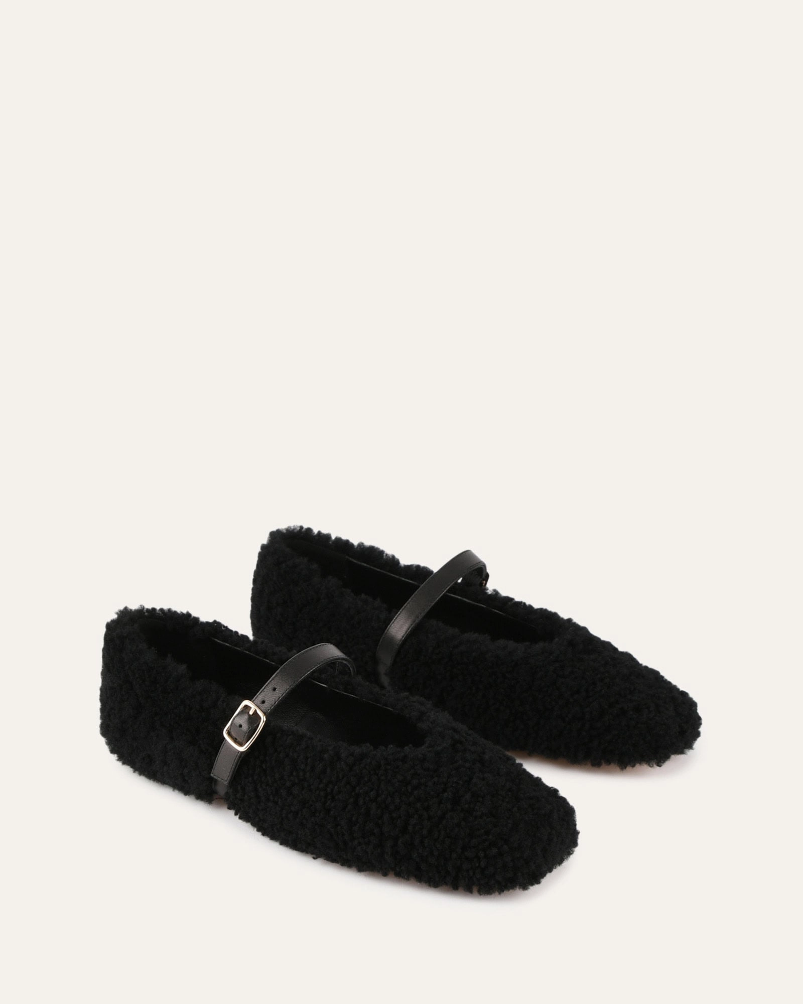 Universal Pieces Go-Mode Ready April Casual Flats Black Shearling