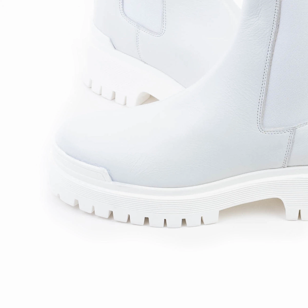 Kirby White Leather/White Sole Lightweight Living