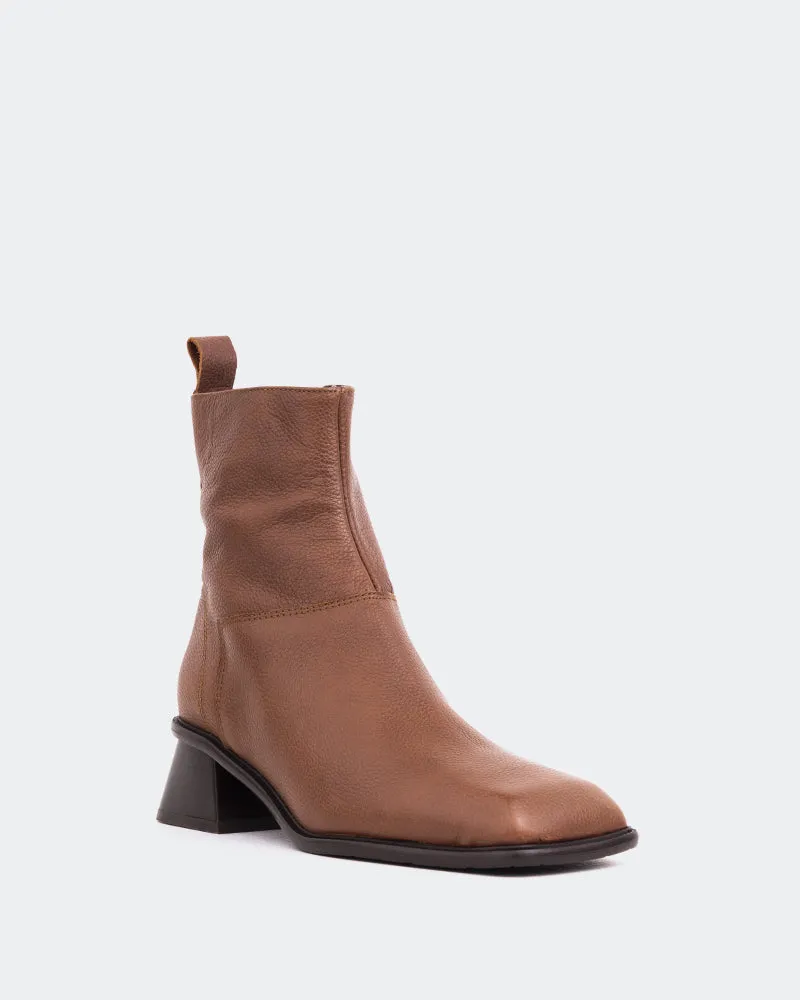 Mobility Made Easy Holts Tan Leather