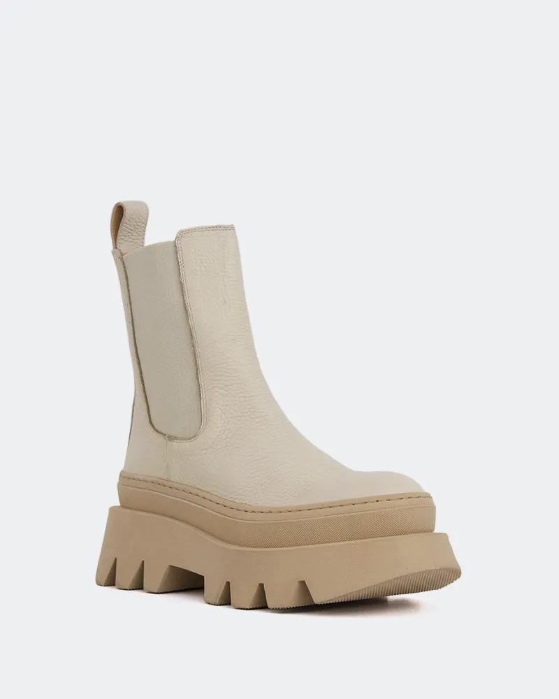 Contemporary Flow Refined Feel Wolfe Off White Leather