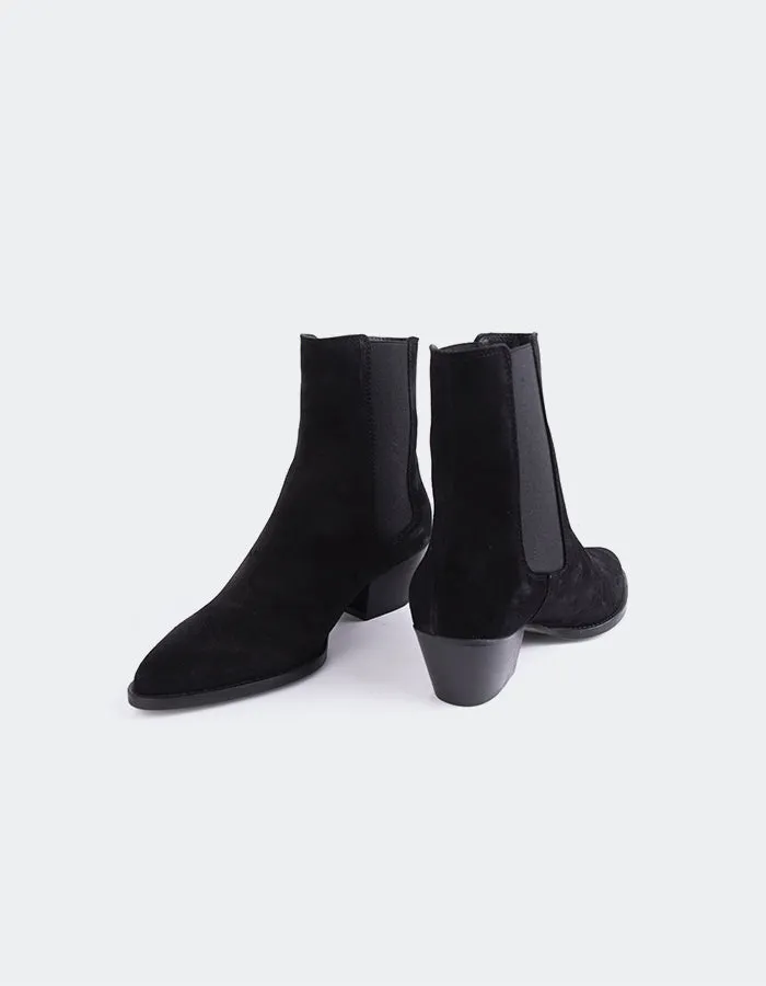 Crafted Now Everyday Motionwear Orsogna Black Suede