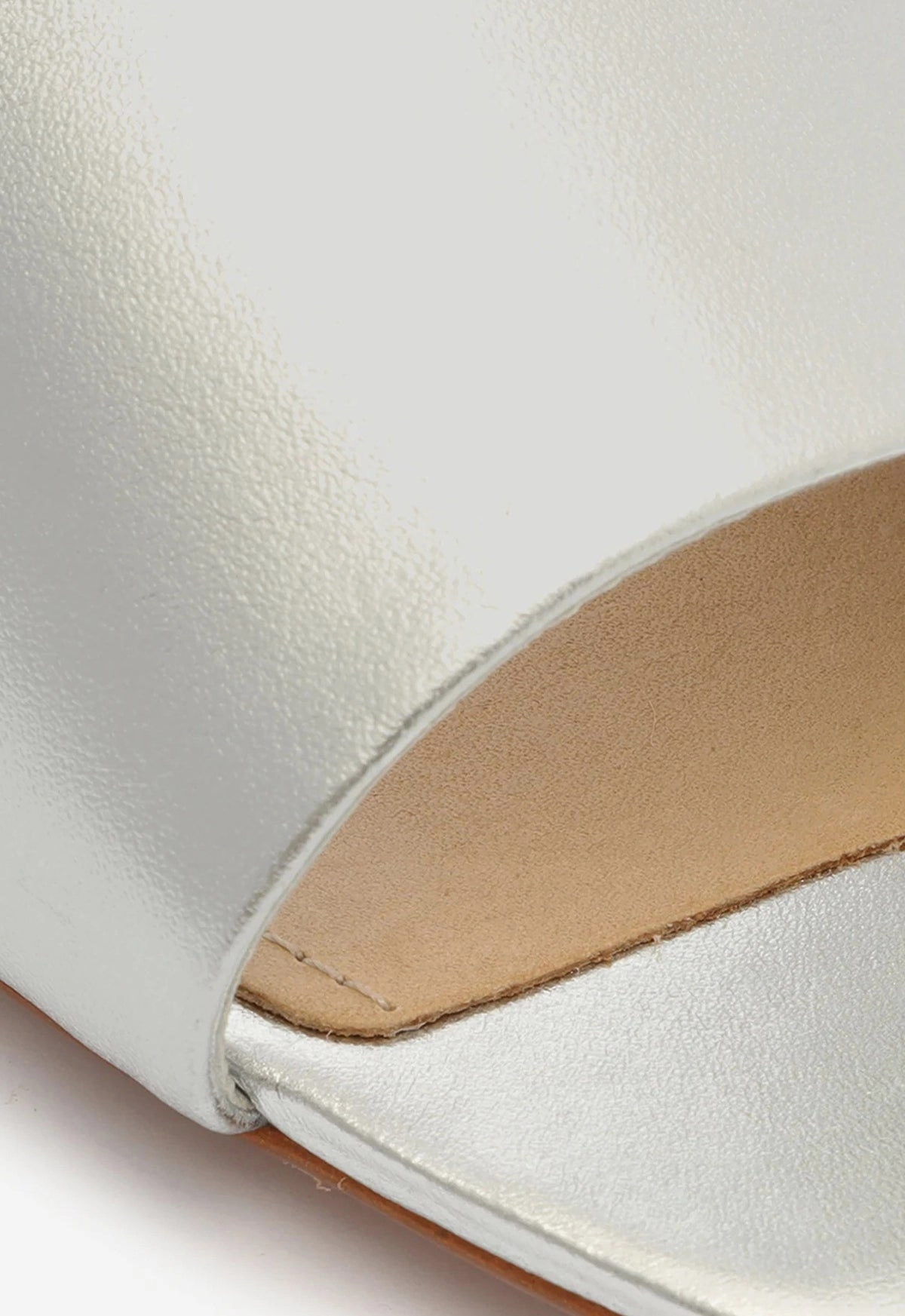 Dethalia Metallic Leather Sandal Modular Motionwear Design-First
