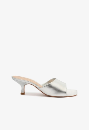 Dethalia Metallic Leather Sandal Sleek Mindset