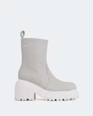 Ike Off White Leather Elevate Your Routine Season-Free Style